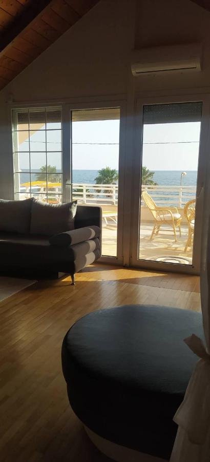 Suite In Front Of The Sea Nea Thesi エクステリア 写真